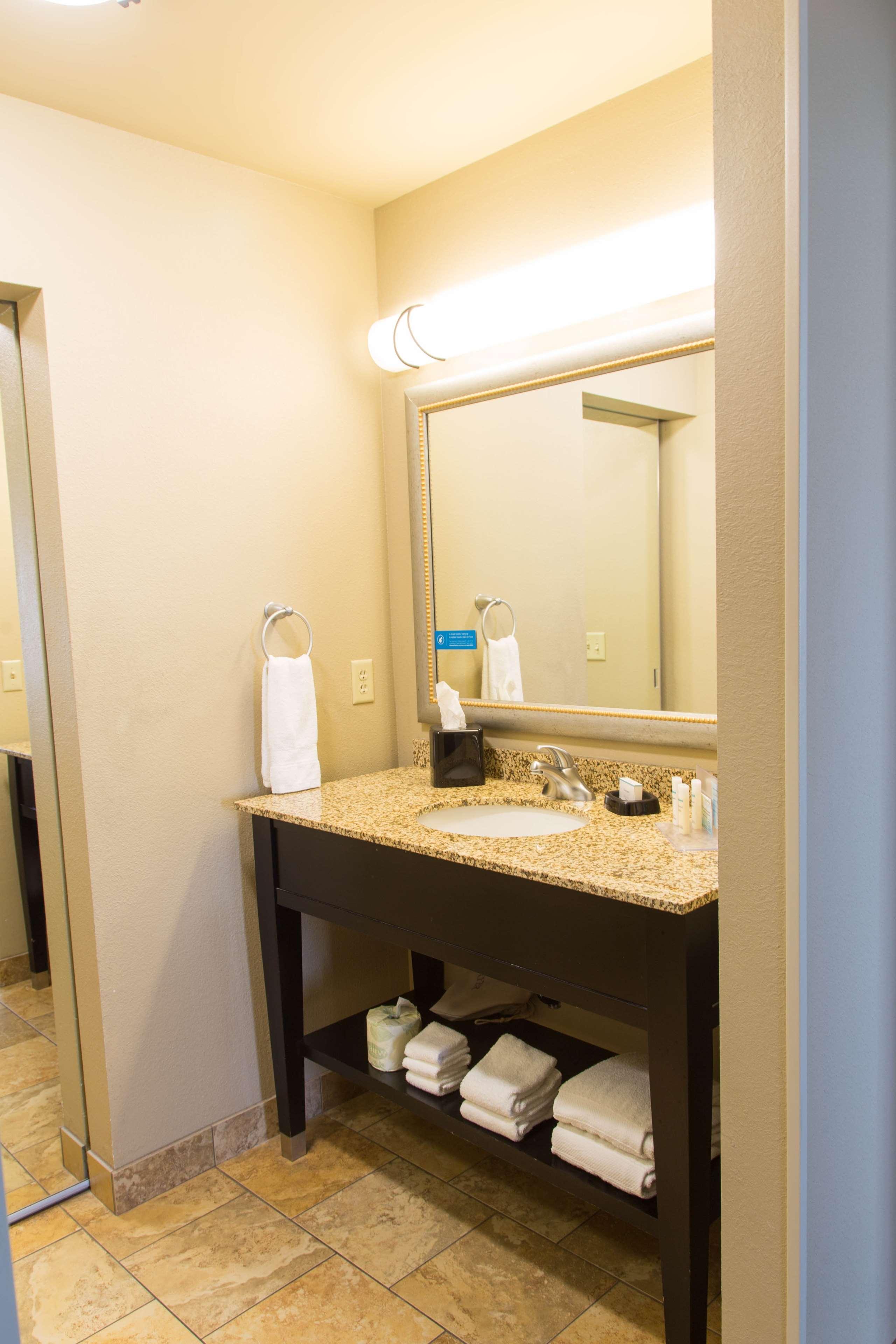 Hampton Inn & Suites Dodge City Boot Hill Casino Ngoại thất bức ảnh