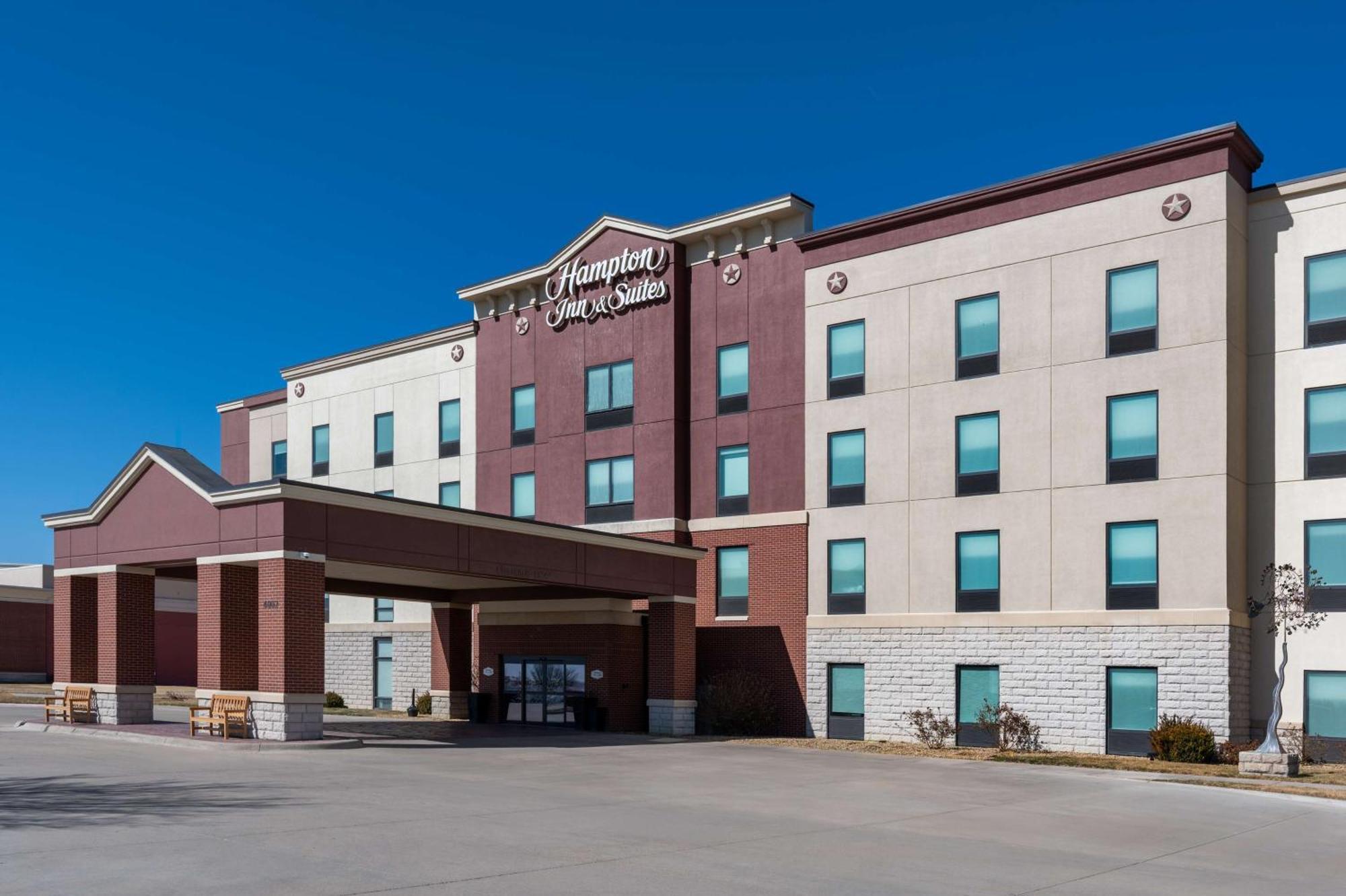 Hampton Inn & Suites Dodge City Boot Hill Casino Ngoại thất bức ảnh