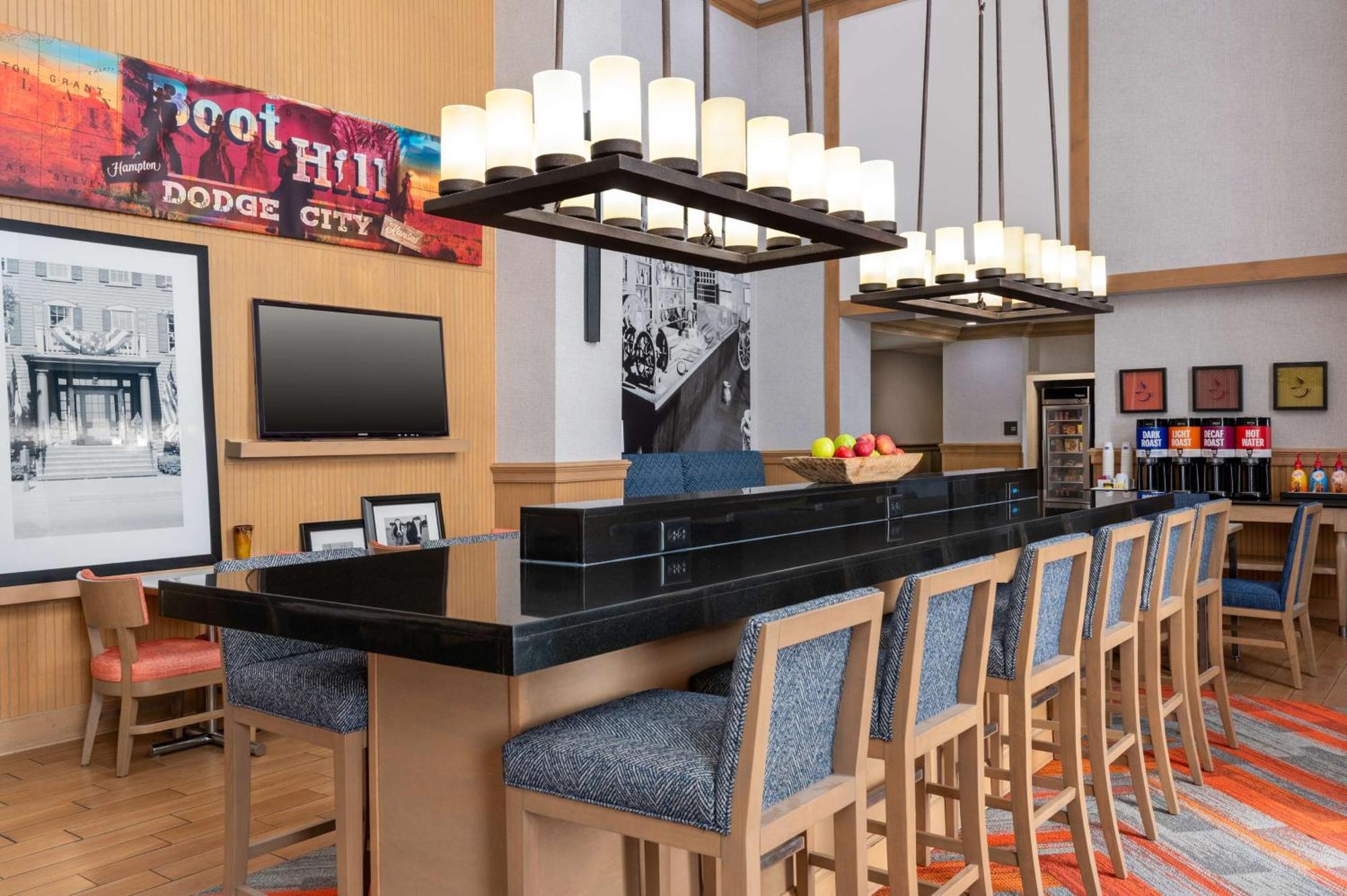 Hampton Inn & Suites Dodge City Boot Hill Casino Ngoại thất bức ảnh